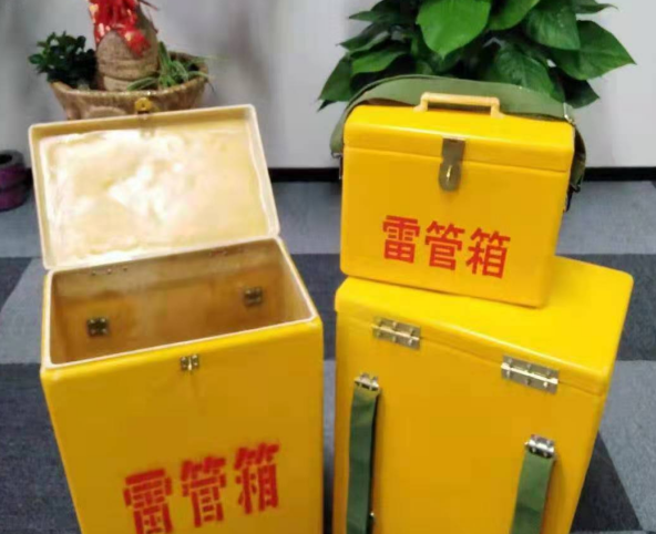 天峨玻璃钢雷管箱有哪些特点